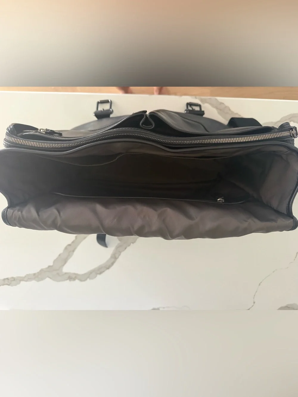 Men's Black Leather Crossbody Messenger Bag - Classic Utility Style